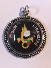 Pendentif médaillon métal - mÉdaillon,