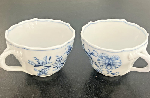 Tasses café anciennes - à,