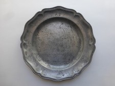 Plat en étain Louis XV