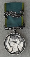 MEDAILLE DE CRIMEE AVEC AGRAFE SEBASTOPOL