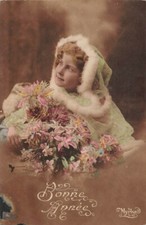 CPA Fantaisie - Bonne Année - jeune fille en manteau d'hiver tenant des fleurs