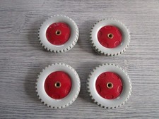 MECCANO: 4 roues d'auto en