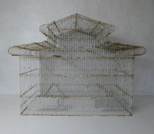 grande cage à oiseau en métal
