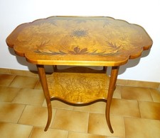 table a thé signée émile