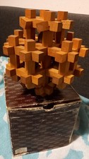 Casse-tête en bois multiboule