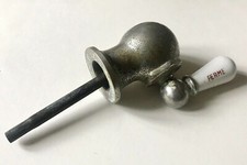 Robinet Ancien en Porcelaine