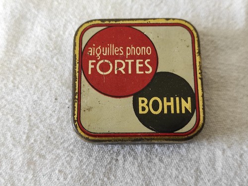 Ancienne boite avec aiguilles - ancienne,