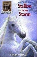 Stallion Dans La Tempête Broché Lucy Daniels