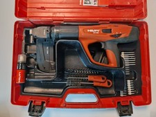 Kit pistolet à clou HILTI DX
