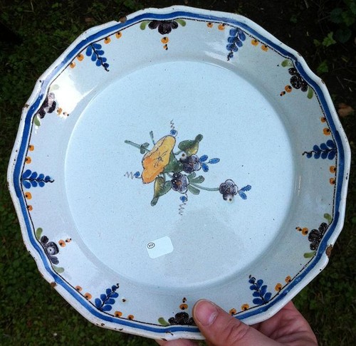 Belle assiette faience