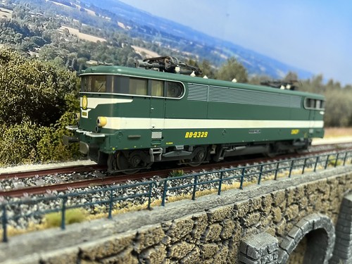 Locomotive 9329 roco - bb,