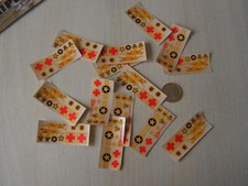 CROIX ROUGE    lot autocollants pour  petites voitures          ( cr8 )
