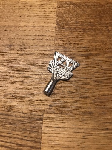 Clef pour jouets tôle arnold - clef,