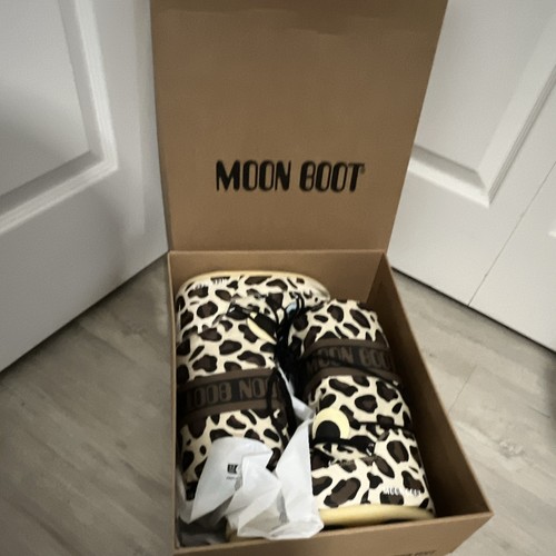 Moon boot icon animal - boot,