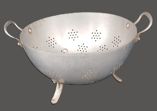 Ancienne passoire aluminium