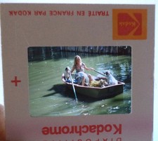 Diapositive d'agence (Slide) Brigitte BARDOT Bazoches étang barque setters DIAPO