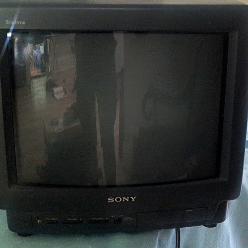 Sony trinitron color crt - color, tv