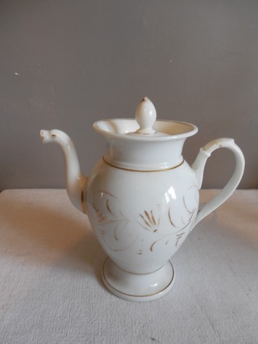 Ancienne cafetiere - ancienne, en