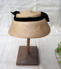 CHAPEAU VINTAGE POUR FEMME - ANNÉES 50 - EN PAILLE FINE ET RUBAN DE VELOURS NOIR