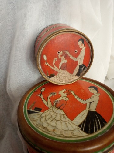 Boîte poudre ancienne - à,