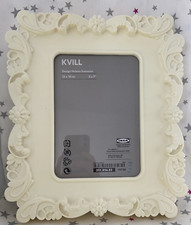 Cadre photo KVILL de chez IKEA design Helena Svensson