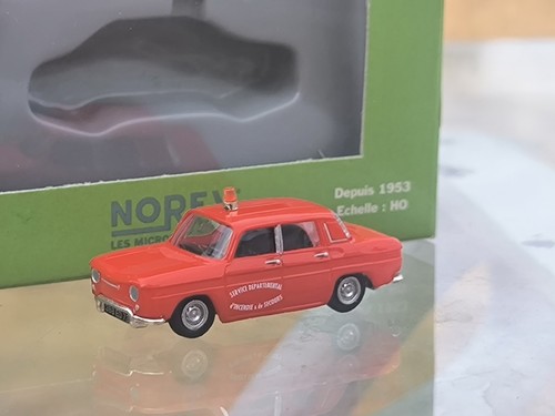 Norev voiture renault - voiture, r8