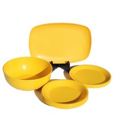 Ensemble d'assiettes + saladier + plat / coloris jaune / en plastique / Miflex