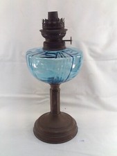 Lampe à pétrole réservoir