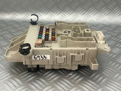 Porte fusible toyota rav4 - toyota,
