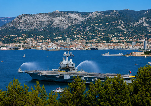 Photo toulon porte avions - a4, porte-avions