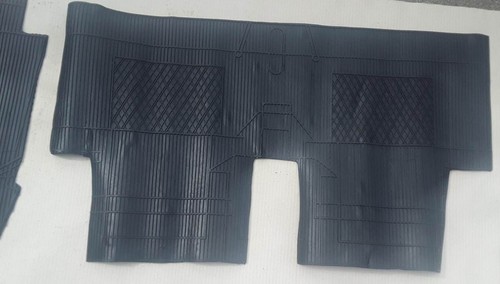 Tapis caoutchouc noir - tapis,