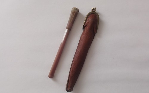 Ancien fume porte cigarette - ancien,