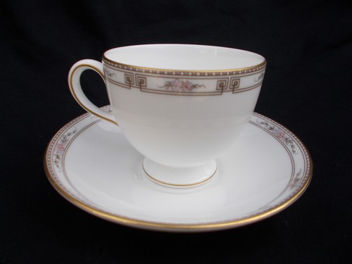 Tasse thé soucoupe - À,