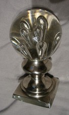 boule d' escalier  , en verre