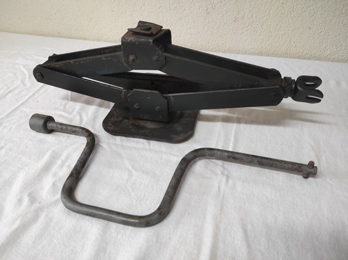 Ancien cric voiture - cric,