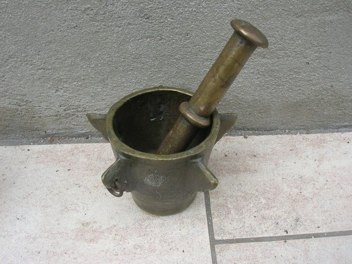 Ancien mortier bronze 3 - mortier, en