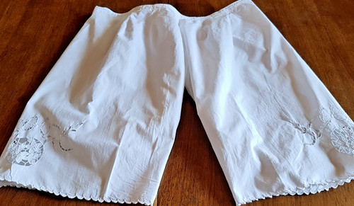 Culotte fendue ancienne - , en
