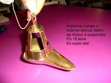 Ancienne LAMPE A HUILE DE