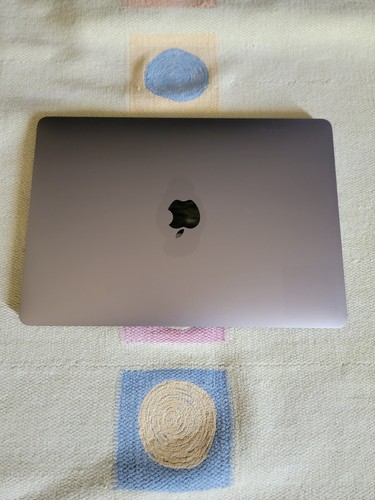 Macbook pro a2338 - pro, m/r