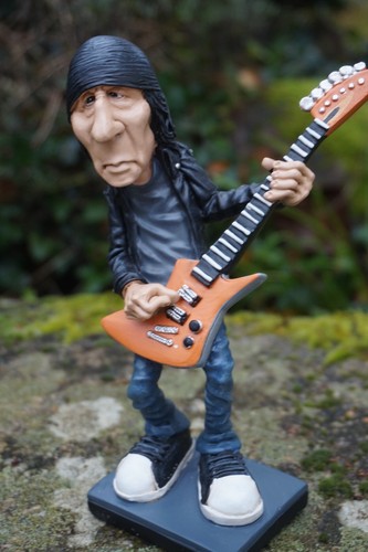 841 691 figurine caricature - ,