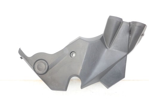 Cache chassis lateral - lateral, gauche