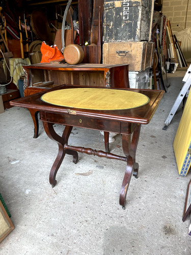 Table jeux portefeuille - à,