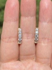 Boucles d'oreilles créoles/huggie pour femmes 0,60 ct coupe ronde diamant...