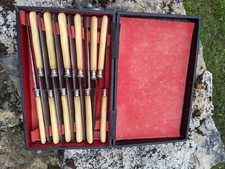 Coffret de douze couteaux