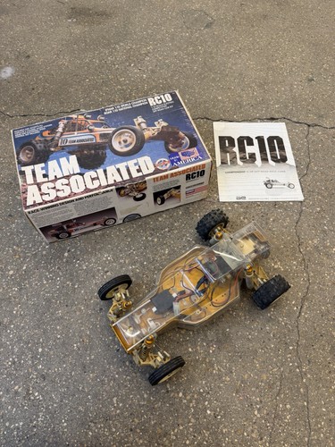 Rc10 gold pan 6010 cadillac - gold, "cadillac"