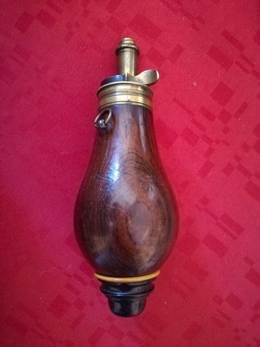 Poire poudre ronde - à,