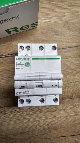 Disjoncteur schneider 32a - disjoncteur,