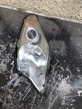 Optique avant droit feu phare PEUGEOT  SATELIS RS 125 2008-2011