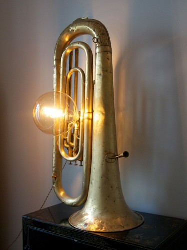 Tuba tres grande - tuba, montÉ