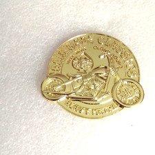 Pin's lapel pins MOTO RENEGADE CLASSICS HEAVY METAL HELL BENT GLORY BOUND   40mm